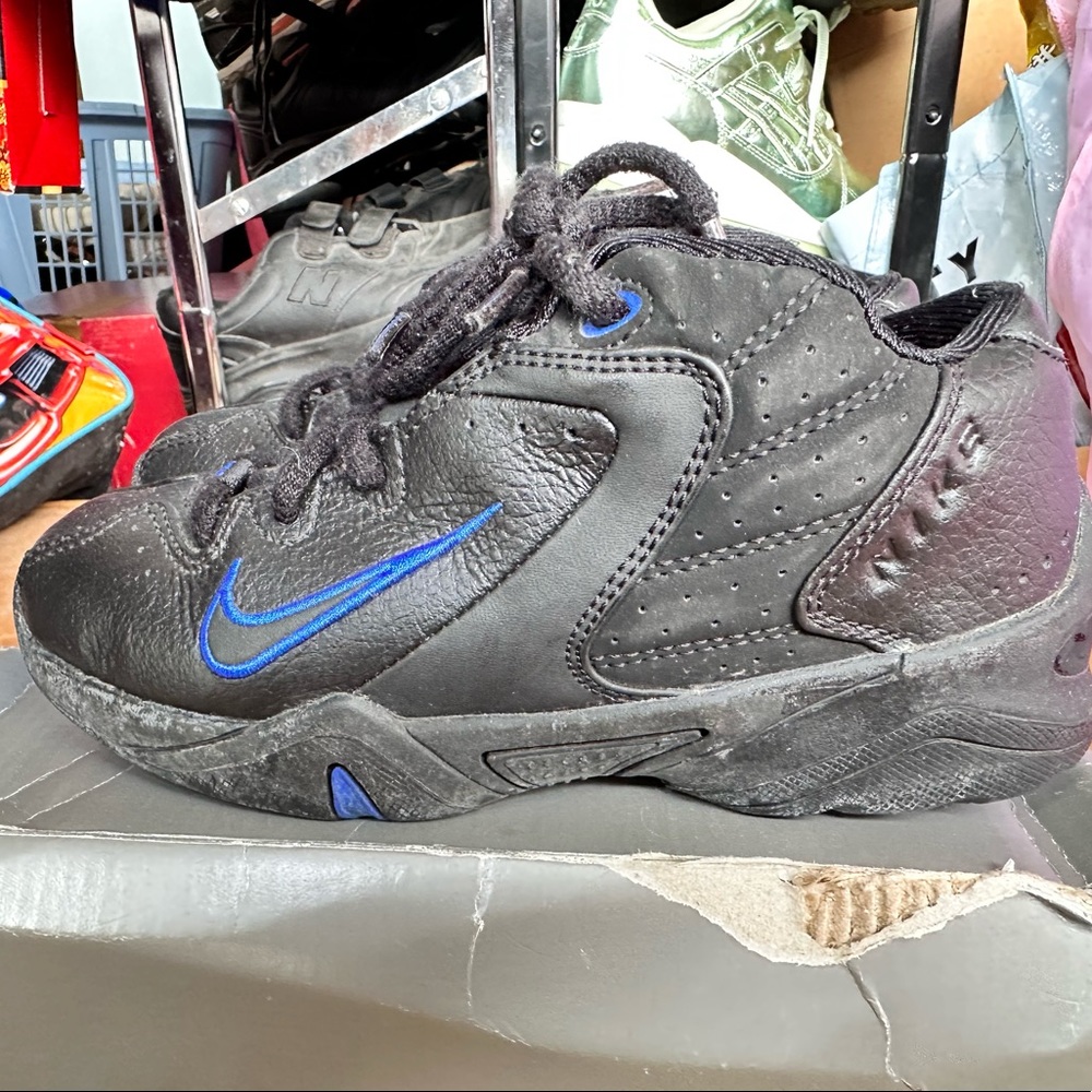 Nike shoes size 13 boy